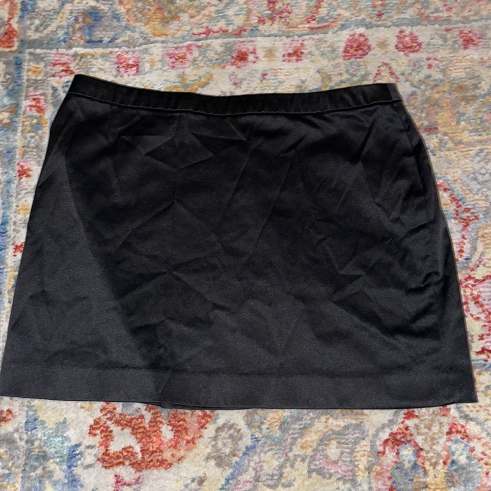 Y2K black satin STUNNING mini skirt, low waist, Small, basically new